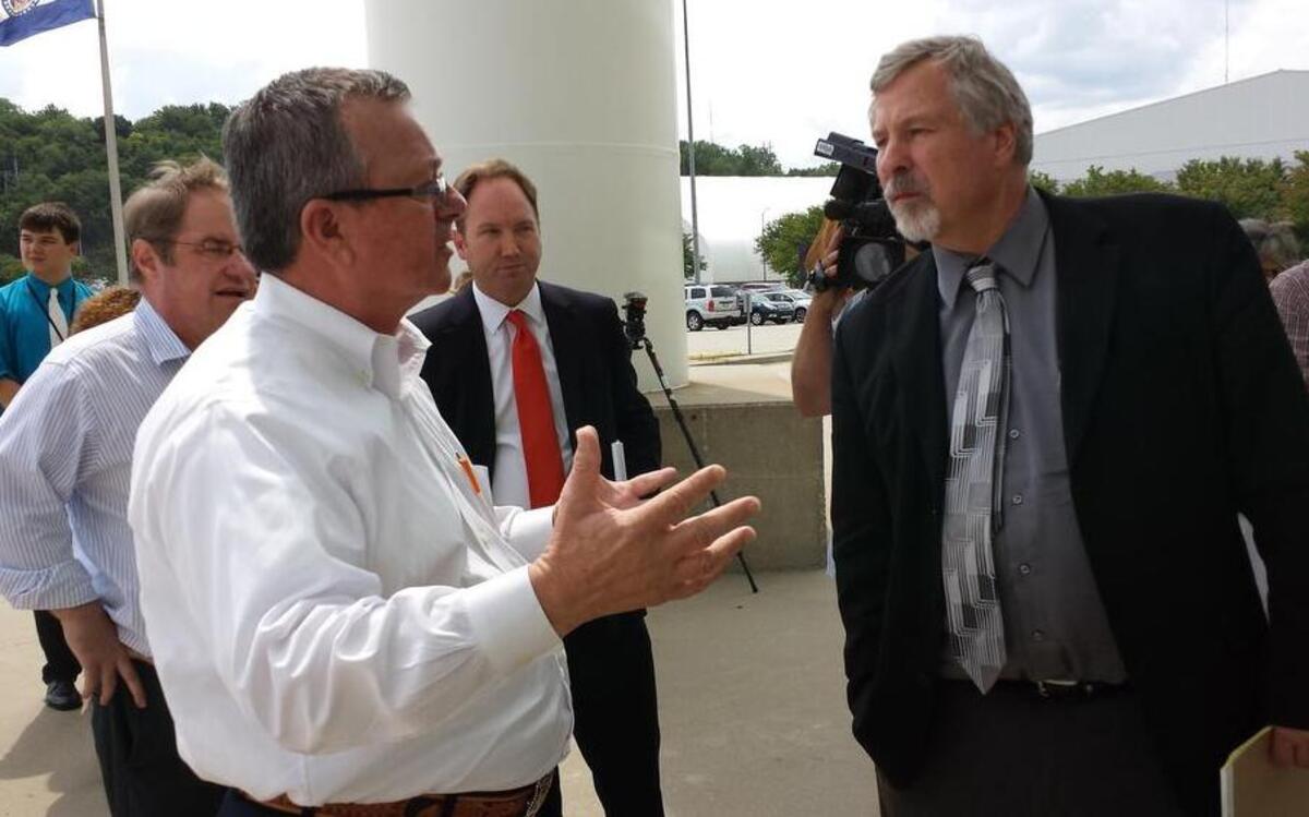 
Bob Petersen, American Royal president and CEO, spoke to Councilman Ed Ford on a Kemper Arena tour. Petersen is retiring from the Royal at the end of the year.
