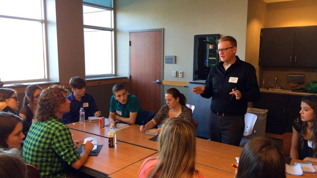 
Brian Kearns, owner of HipHire, explained his business problem to a group of high school students, hoping they will come up with a fresh solution.
