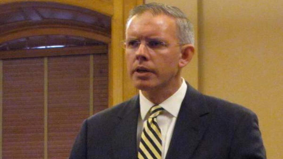 
In 2006, current gubernatorial candidate Paul Davis, a Democrat, backed a major tax cut for Kansas businesses that cost local government millions and in some cases led indirectly to property tax increases — the very type he campaigns against today. 
