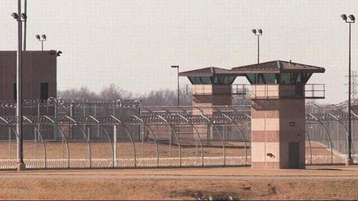 The Kansas Organization of State Employees has received several reports that some correctional officers responsible for security would work 16-hour shifts at the El Dorado Correctional Facility.