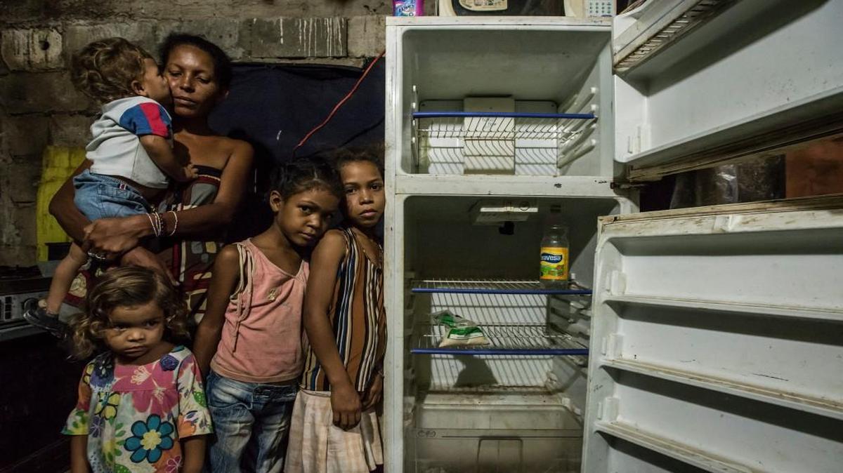 Venezuela is anxiously searching for ways to feed itself, as the economic collapse of recent years has left it unable to produce or import sufficient food. In the home of Leidy Cordova, where she lives with four of her five children in Cumana, a broken refrigerator holds the only food in the house: a bag of corn flour and a bottle of vinegar.