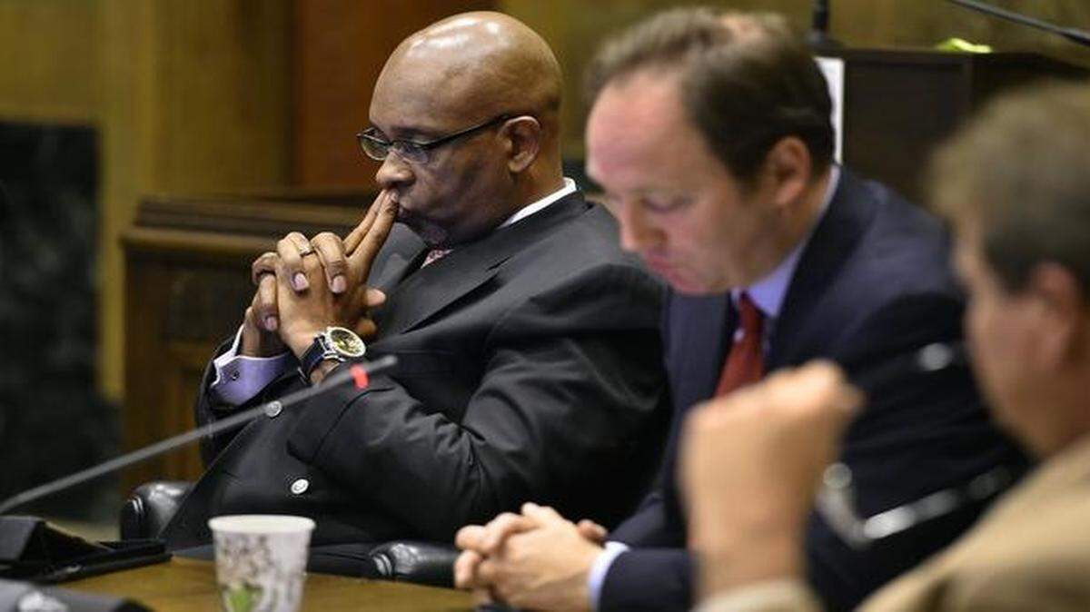 
A citizens committee is preparing to interview 13 people who have applied to fill the Kansas City Council’s 5th District seat vacated recently by Michael Brooks (left).
