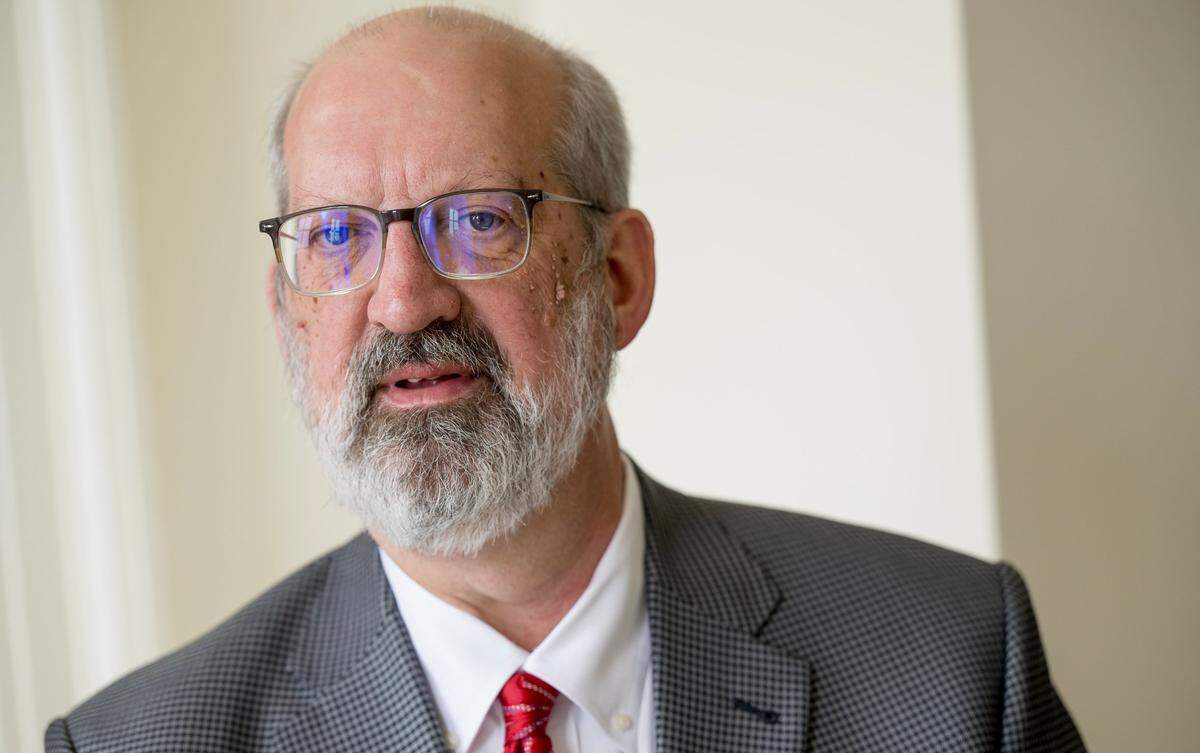 Sam Lee, a longtime anti-abortion activist in Missouri, said Amendment 3 opponents are reaching out to voters “with a sense of urgency.”