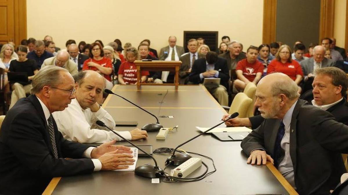 
Kansas House Taxation Committee Chairman Marvin Kleeb (left) and Sen. Les Donovan (right) met Thursday night to hash out the provisions of a bill to satisfy the $400 million shortfall in the budget. It was early Friday morning, about 4:30 a.m., that the House passed a bill.
