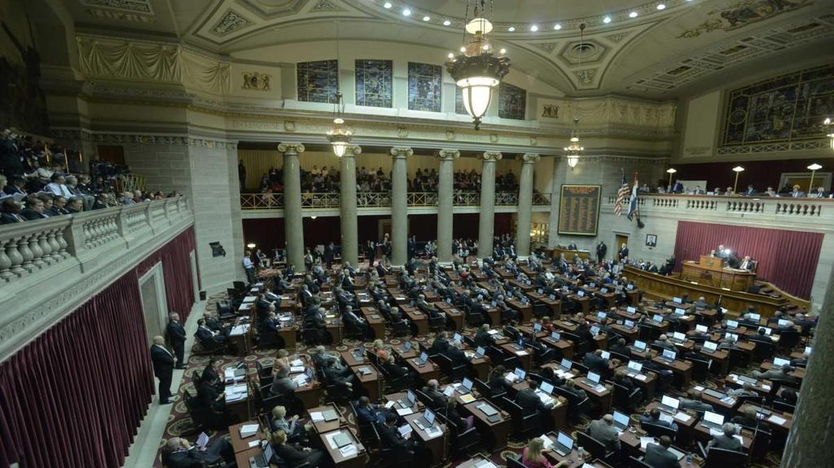 After a year marked by political scandal, the Missouri General Assembly is feeling the heat to overcome years of stalled progress to finally pass ethics reform. Lawmakers return to the statehouse Jan. 6 for the opening of the 2016 session.