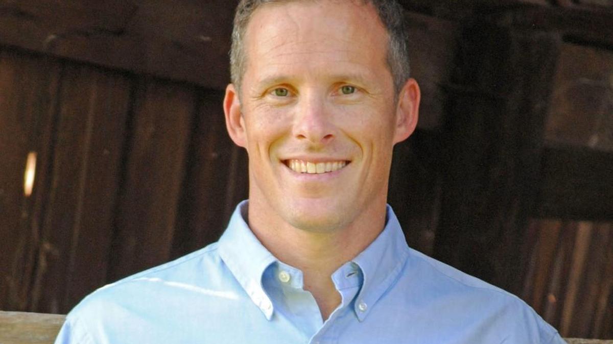 Rep. Kevin Jones, a Wellsville Republican who served as a Green Beret in Iraq, announced his decision to campaign for the Republican nomination in Kansas’ 2nd congressional district.