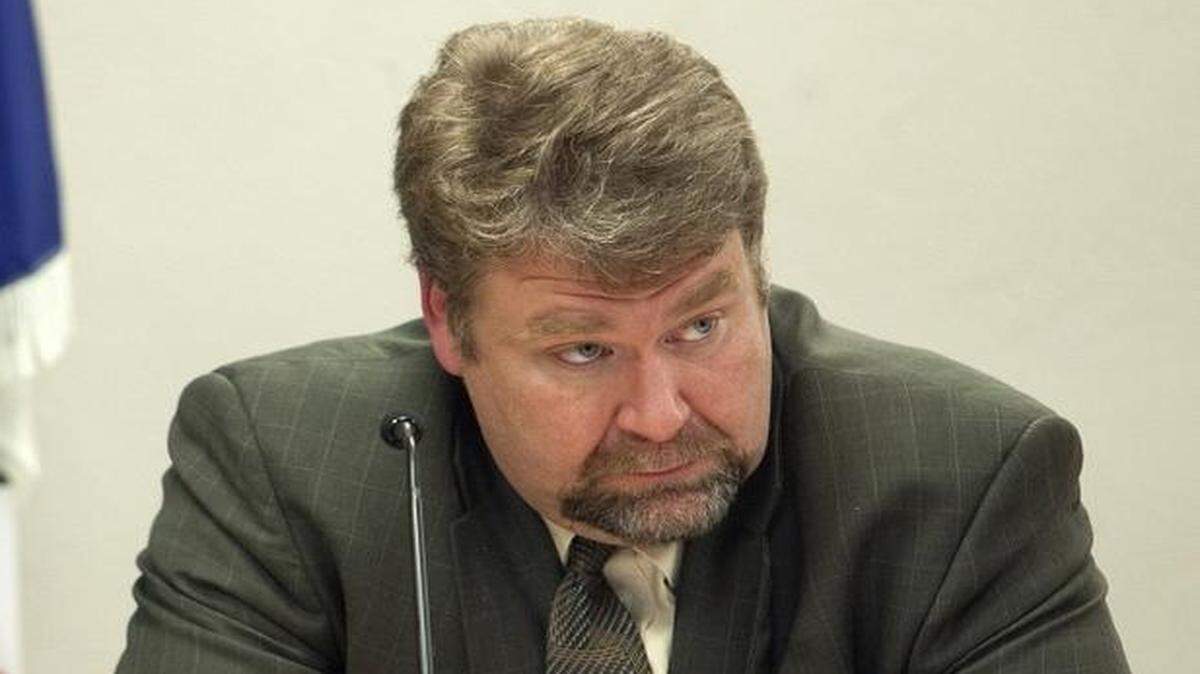 
Kansas City Manager Troy Schulte said the city is keeping costs down as it released the $1.47 billion budget for 2015-2016.
