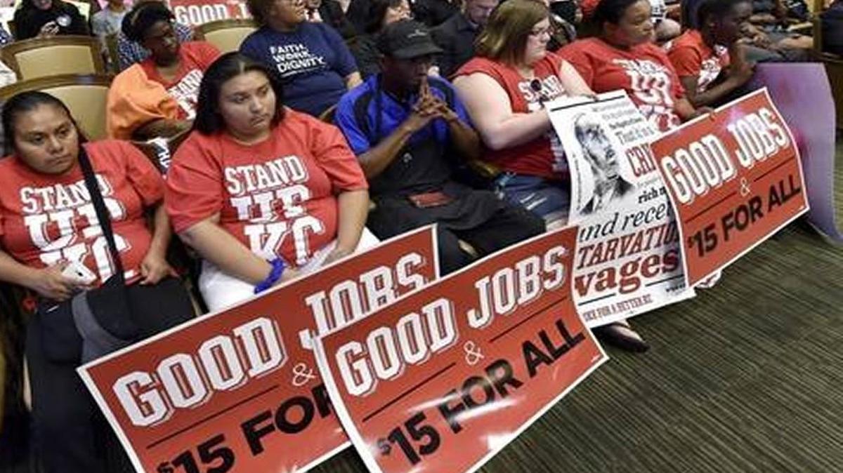 The Kansas City Council declined Thursday to set the stage for an April minimum wage vote.