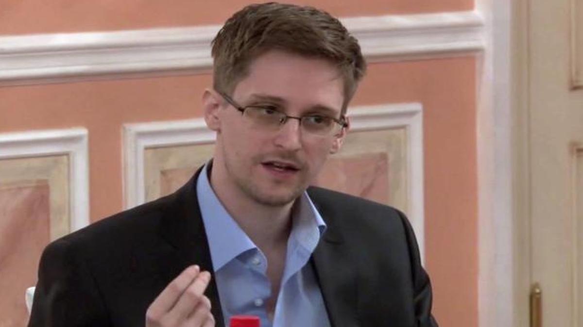 
 Edward Snowden
