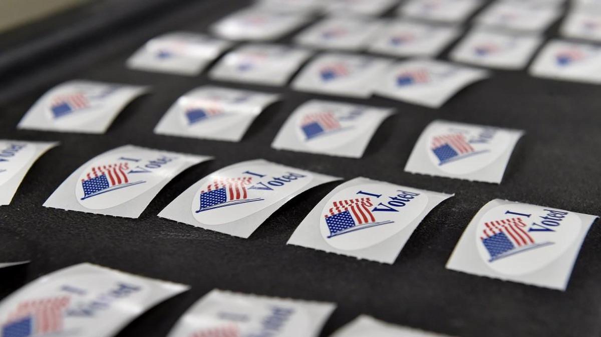 Clay County residents will vote Nov. 7 on a ballot measure to decide whether to implement a $1 monthly fee on wireless phone bills to help fund the local 911 system.