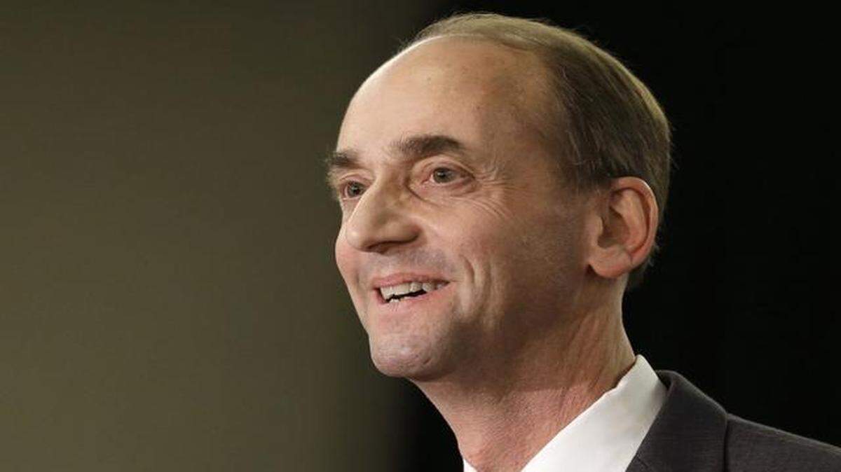 
Missouri Auditor Tom Schweich, seen as a leading contender in the race for governor in 2016, died from an apparently self-inflicted gunshot Thursday morning. 
