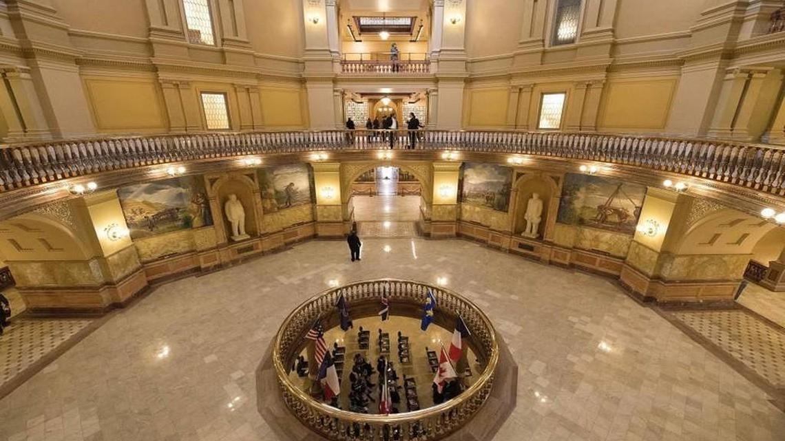 Kansas legislation to expand Medicaid would require that federal money continue to cover most of the costs.