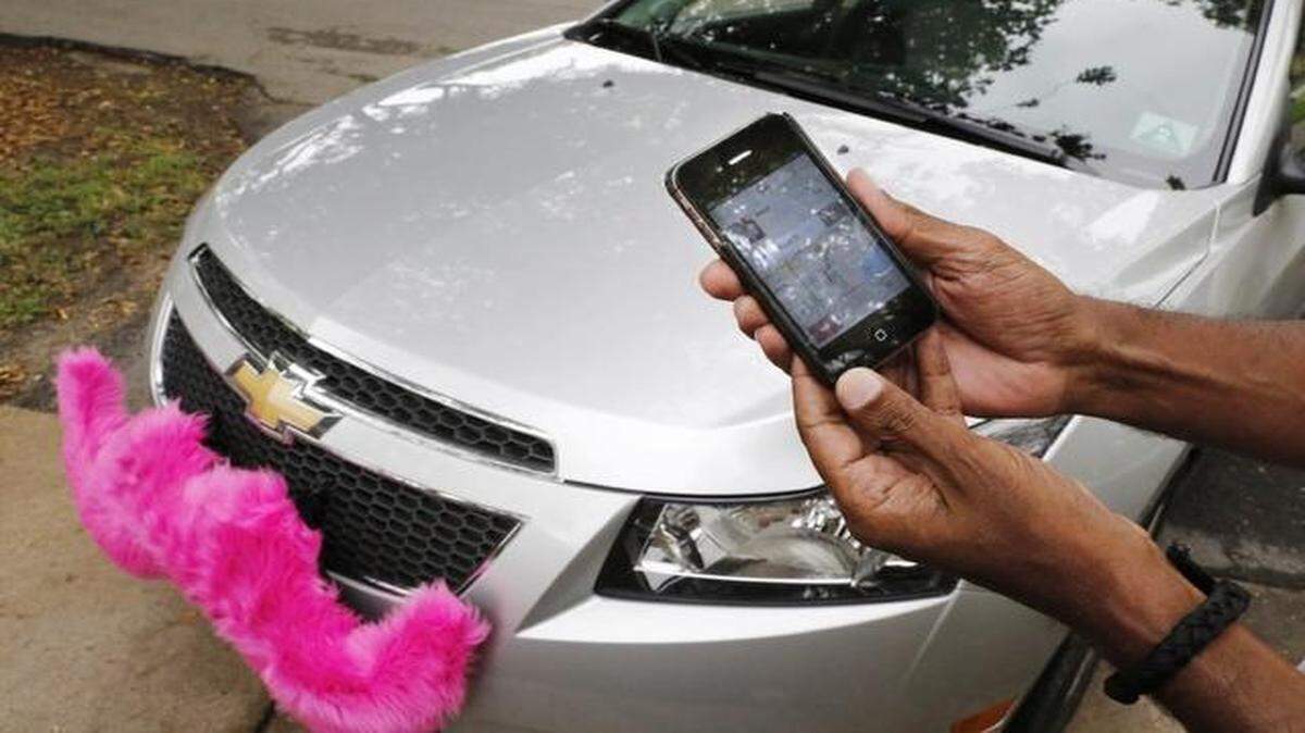 
Ride-hailing companies such as Lyft use smartphone apps to summon rides, typically from part-time drivers using their private vehicles.
