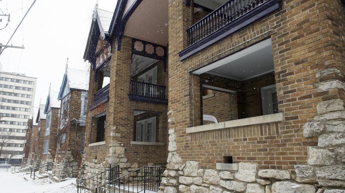 Three Kansas City Council members voted in favor of giving three Nelle Peters apartment buildings near the Plaza historic status, but the other nine voted against it Thursday.