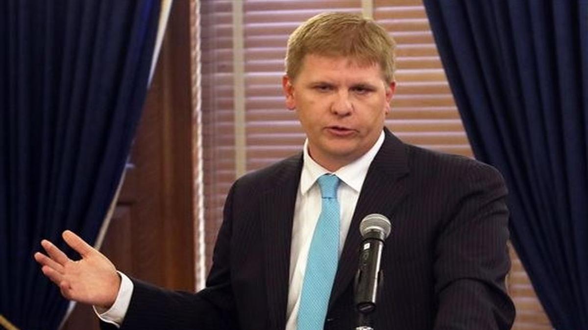 
Shawn Sullivan, Kansas Gov. Sam Brownback’s budget director, said Thursday $62.6 million in budget cuts and fund transfers will shore up the state’s cash reserves.
