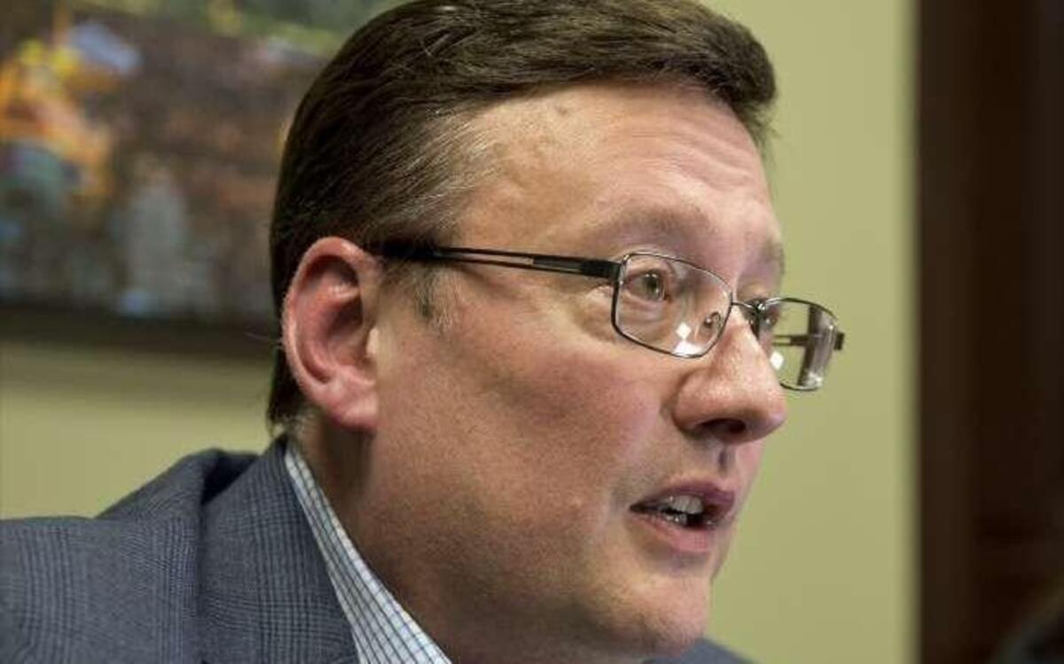 Mike Sanders, pictured in December with his wife, Georgia, a started work at the Independence law firm of Humphrey, Farrington & McClain on Monday, one month after he stepped down as Jackson County executive. When he resigned, Sanders, a former county prosecutor, had said he wanted to return to private practice.