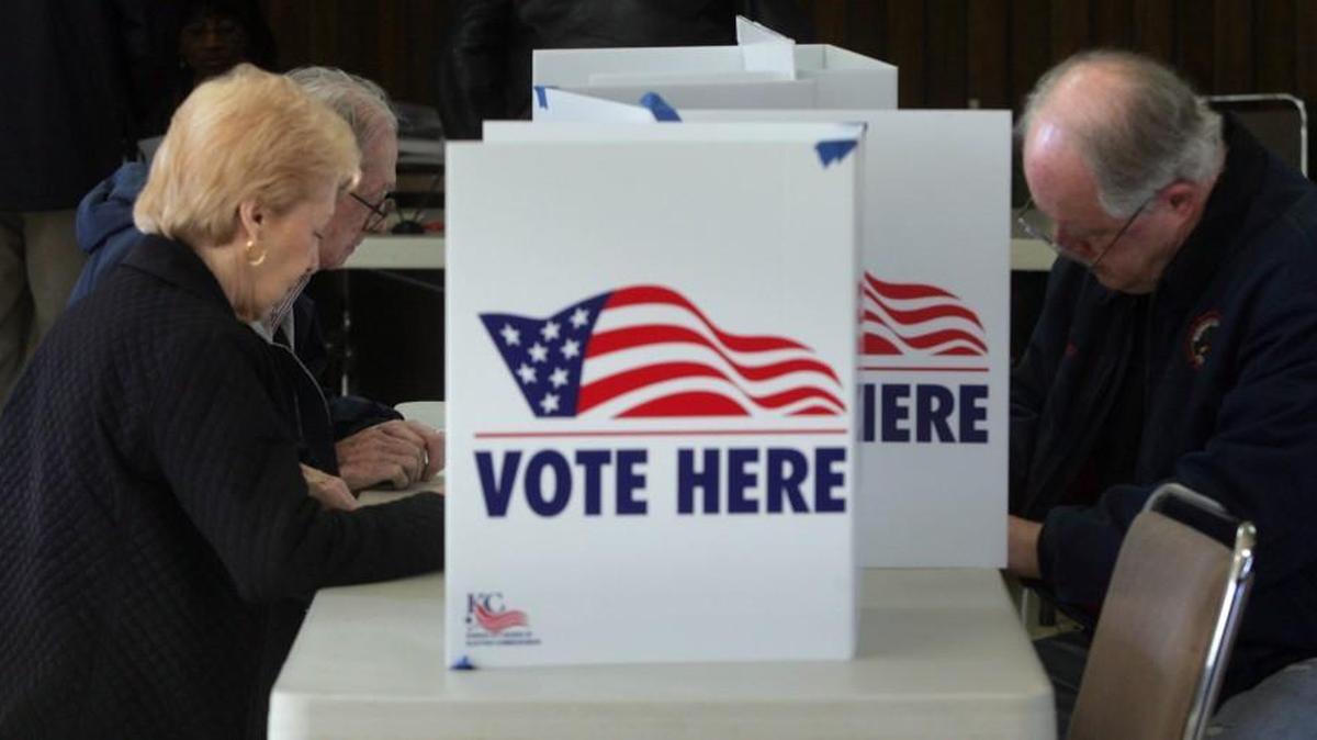 Voters took to the polls on a Tuesday morning in April, 2011 at Central United Methodist Church in Brookside. GARVEY SCOTT/The Kansas City Star 04052011