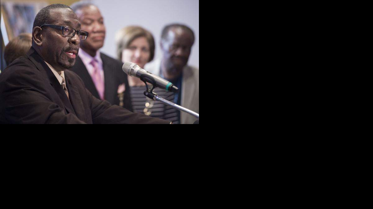 
Surrounded by school board members, Superintendent Steve Green spoke Wednesday at a news conference announcing that Kansas City Public Schools had regained provisional accreditation.
