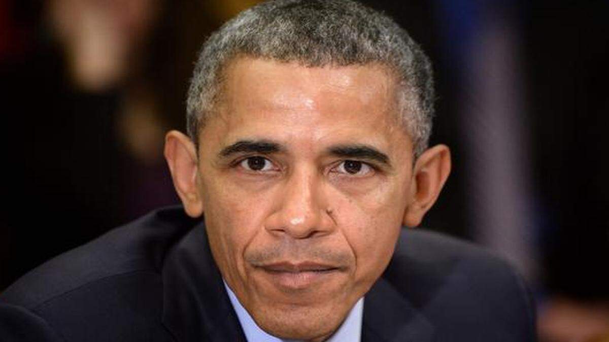 
President Barack Obama met with the Council of the Great City Schools Leadership in the Roosevelt Room of the White House on Monday. The purpose of the meeting was to discuss efforts to strengthen educational opportunities for students in city schools. 
