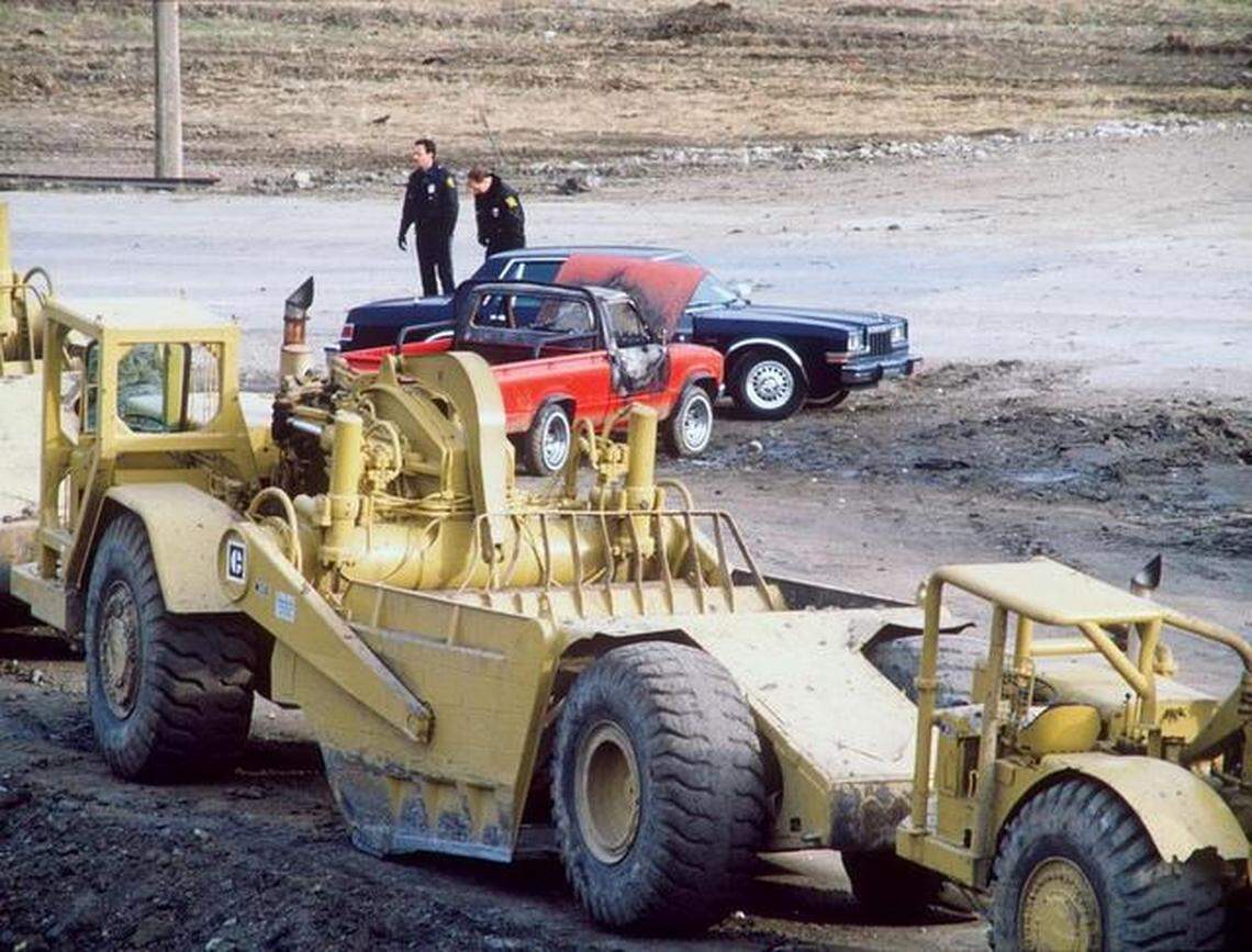 A security guard’s burned-out pickup near the scene of the explosion that killed six firefighters in 1988.