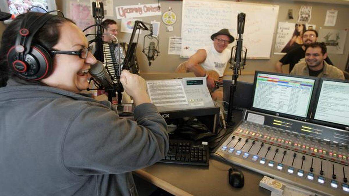 Afentra hosted the morning show on 96.5 The Buzz.
