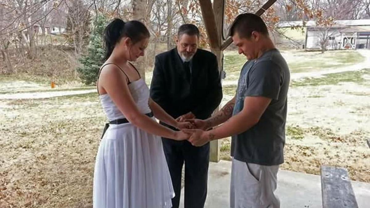 Missouri is a destination wedding spot — for 15-year-old brides