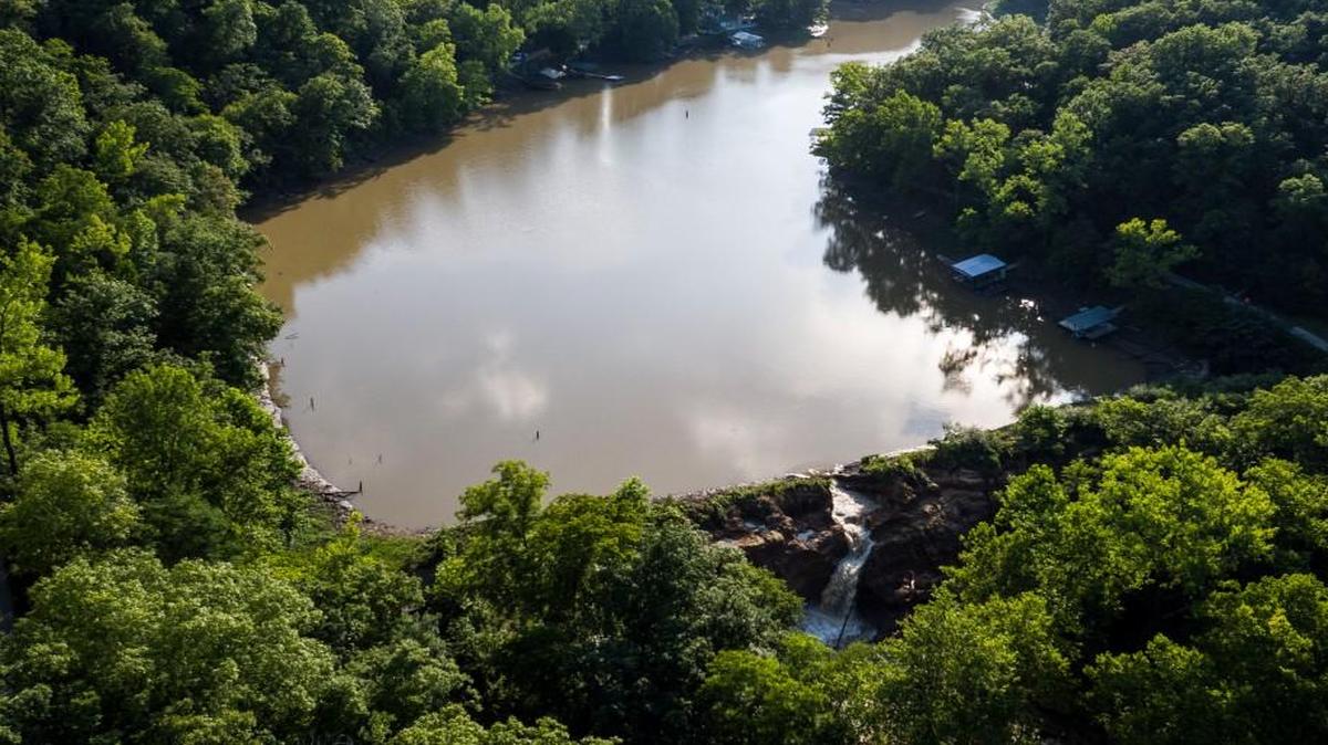 The National Weather Service has issued a flash flood warning for sections of Callaway County in central Missouri because of a failing dam on Glovers Spring Lake east of Fulton. People in the path of the water are advised to move to higher ground.