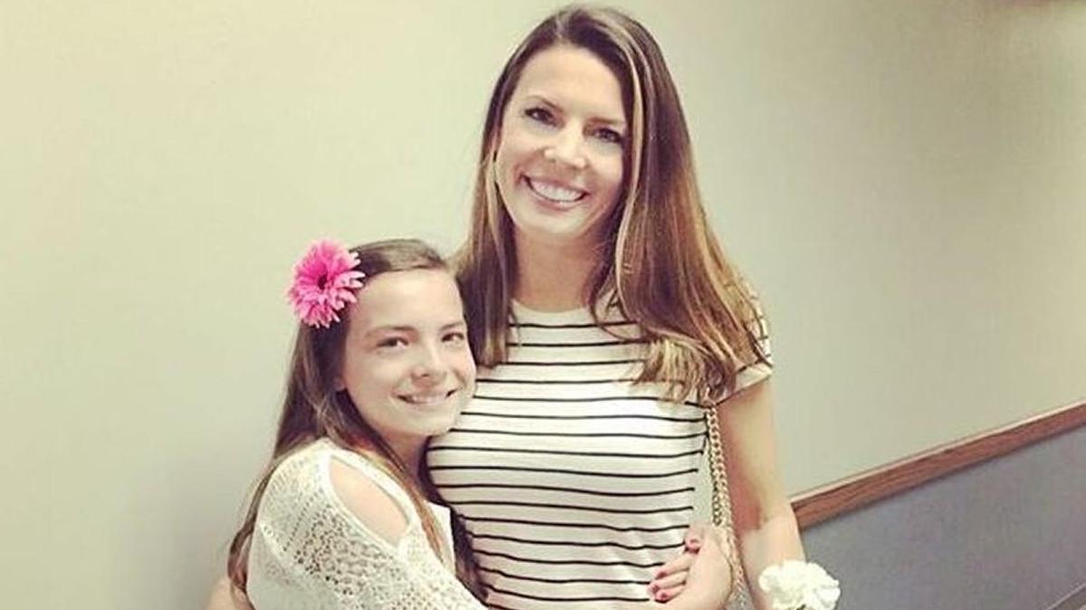 Lauren Robertson is looking for the woman who helped her the night of the Joplin tornado, when she couldn’t find her daughter, Brynn.