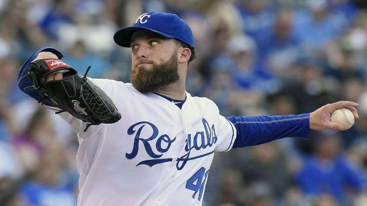 
Left-hander Danny Duffy, who hasn’t pitched for the Royals in two weeks, is expected to throw another bullpen session on Sunday.
