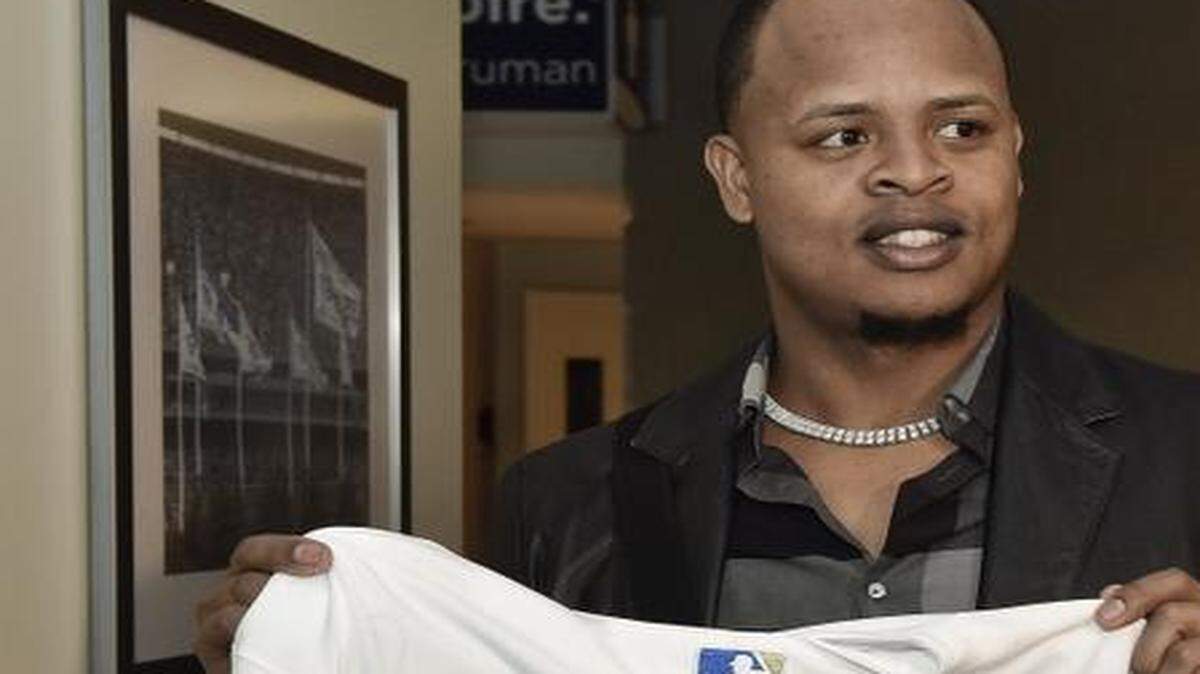 
“He’s like a tornado,” new Royals pitcher Edinson Volquez said of catcher Sal Perez.
