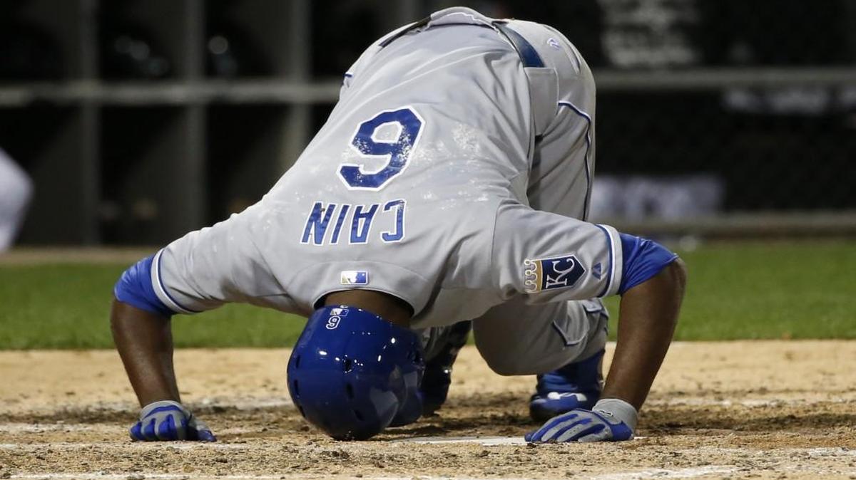 
An X-ray on Royals center fielder Lorenzo Cain’s right knee came back negative after he exited Wednesday night’s game when the ball struck him after he fouled off a pitch. He was diagnosed with a bruised knee. Manager Ned Yost indicated he would be cautious about playing Cain in Thursday night’s series finale against the Chicago White Sox. 

