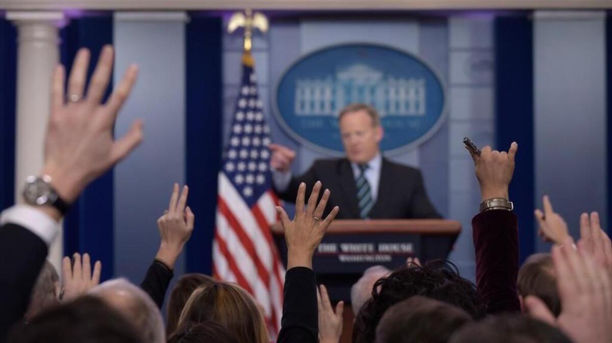 There’s a reason Trump spokesman Sean Spicer dodged a reporter’s question about the economy, writes Dave Helling.