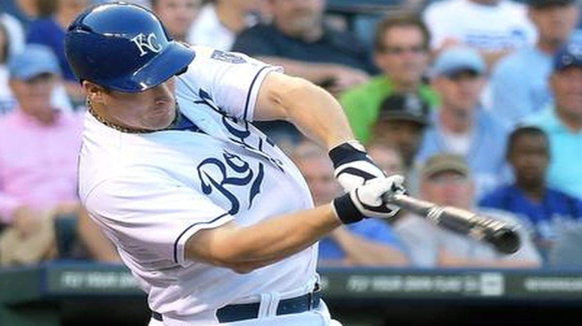 
The Royals’s Josh Willingham started Saturday at designated hitter against the Tigers at Kauffman Stadium.
