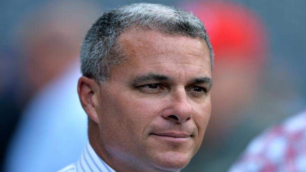 
If Royals general manager Dayton Moore ceded control of the team for a day before the trade deadline, what would you do?
