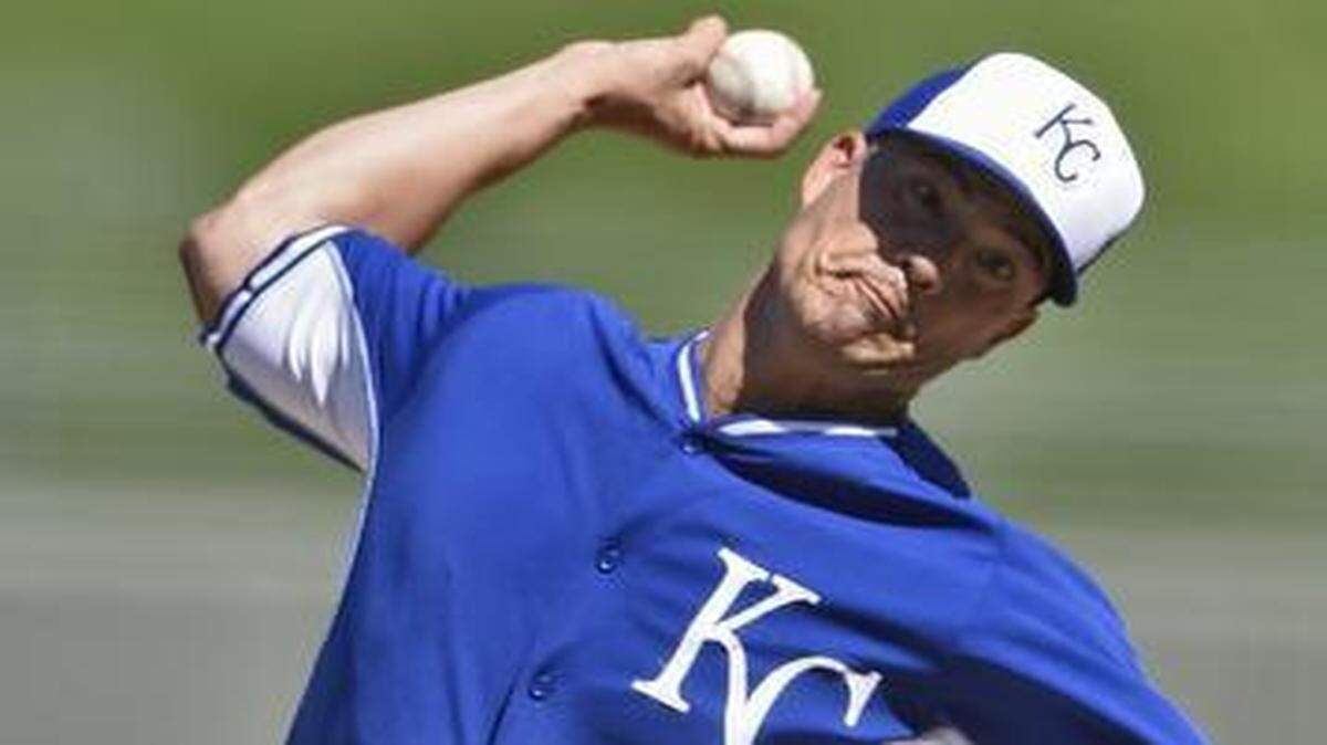 
Jeremy Guthrie achieved his objectives in his two-inning Cactus League debut in Tuesday’s 8-2 loss to the Chicago White Sox. His fastball sat around 90 mph for much of the day, but the radar gun at Surprise Stadium clocked him at 92 mph on multiple occasions. He still gave up three runs in two innings. 
