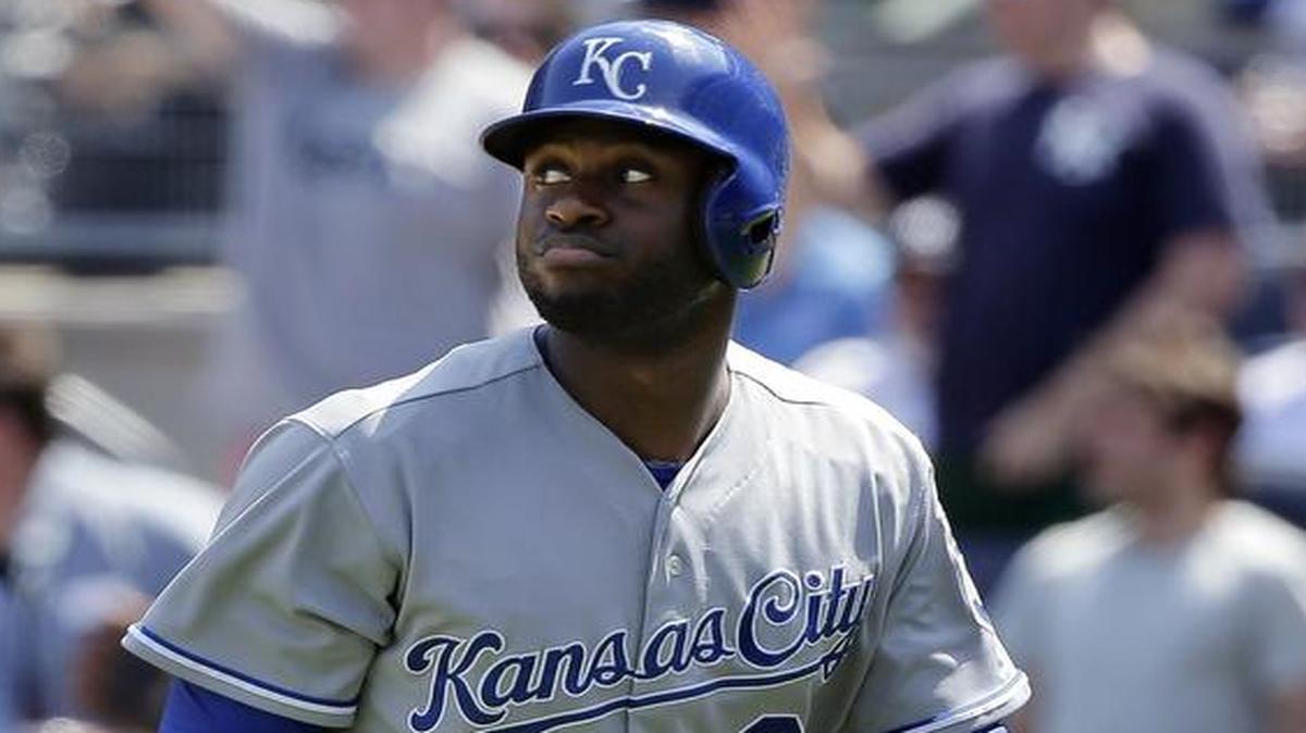 
Royals center fielder Lorenzo Cain looked back at the scoreboard after striking out with two men on base, ending the top of the fifth inning against the New York Yankees on Wednesday in New York. 
