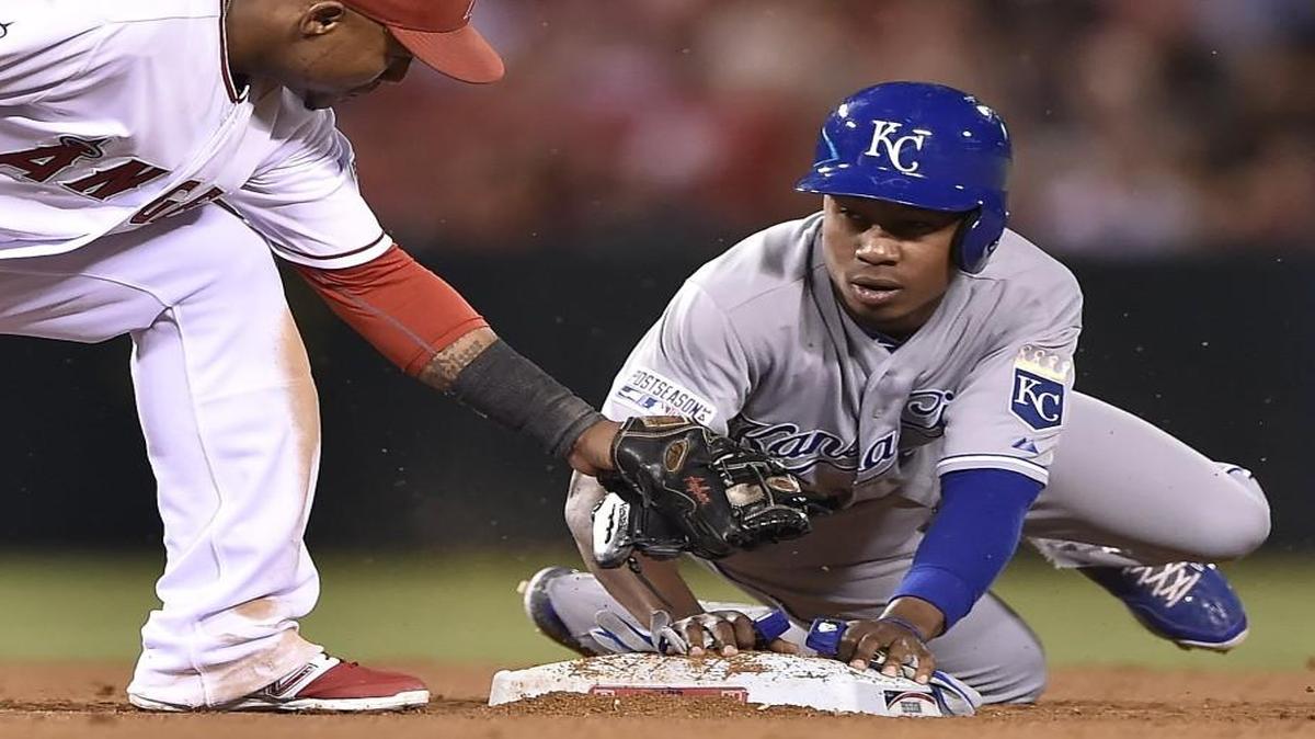 
The Royals’ Terrance Gore beat a late throw to Angels shortstop Erick Aybar on a ninth-inning stolen base during the Oct. 3 American League Divisional Series baseball game in Anaheim, Calif.
