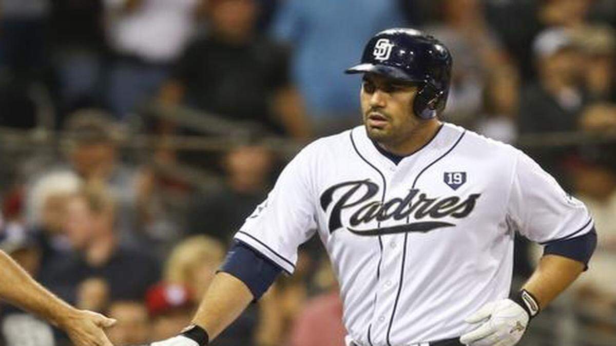 
Should the Royals try to acquire the Padres’ Carlos Quentin?
