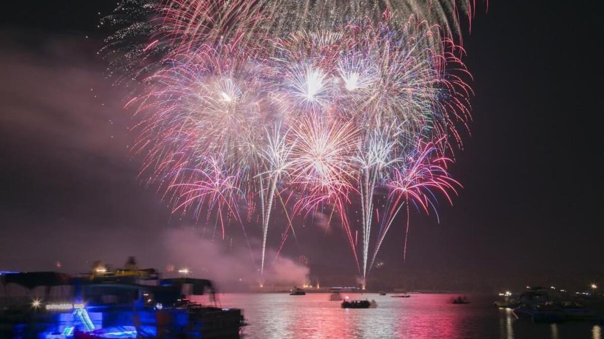 Jackson County will not put on its annual Fourth of July fireworks at Longview Lake this year, citing budget constraints. But the county should begin work now to bring back the popular display in 2018.