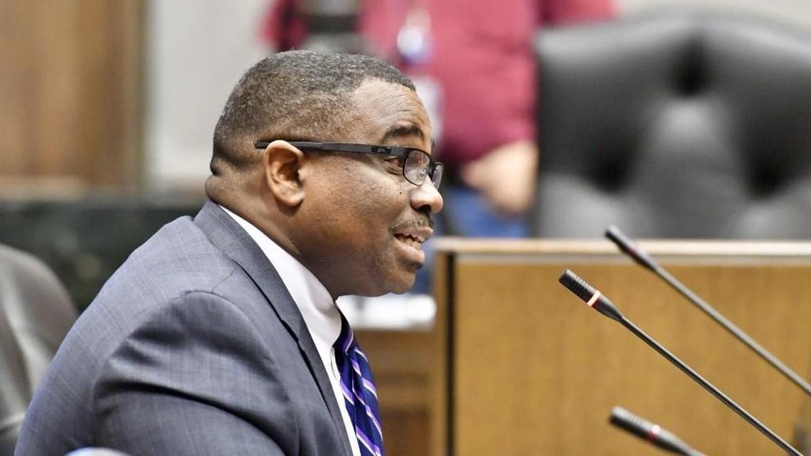 Kansas City councilman Lee Barnes speaks at a KC airport committee meeting at city hall Thursday.