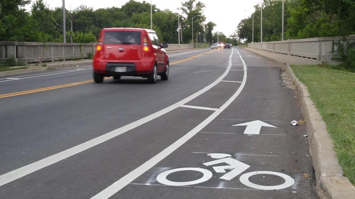 Kansas City officials recently installed marked bicycle lanes on Gregory Boulevard as it goes through Swope Park.