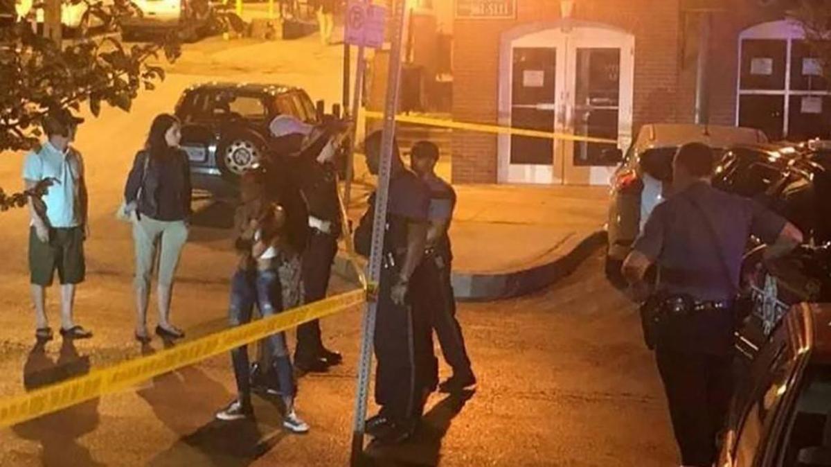 Westport businesses are seeking to privatize the sidewalks in an effort to keep guns out of the entertainment district. With violence continuing to escalate in the area, this proposal deserves approval.