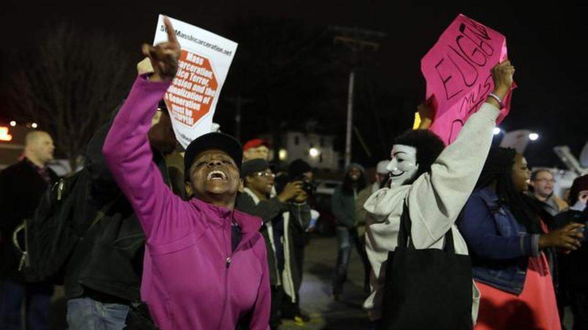 
Events in Ferguson dominated the news this week, but some Missouri legislators accused leaders of dragging their feet on bills.
