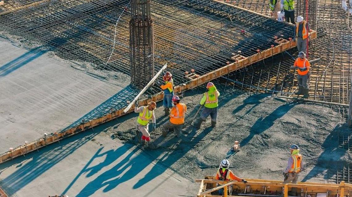 Trade unions in Kansas City are caught in bind over the KCI terminal project.