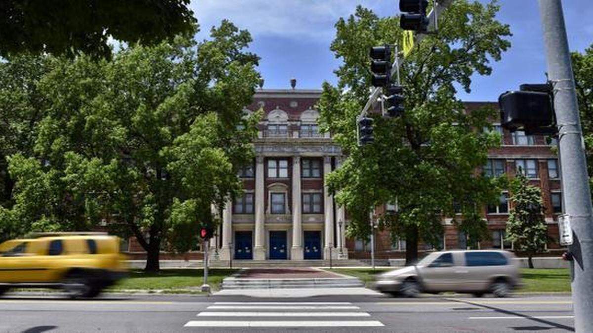 
Southwest Early College Campus, 6512 Wornall Road, won’t become an International Baccalaureate high school in the fall of 2015 after talks between Kansas City Public Schools and Academie Lafayette ended Tuesday.
