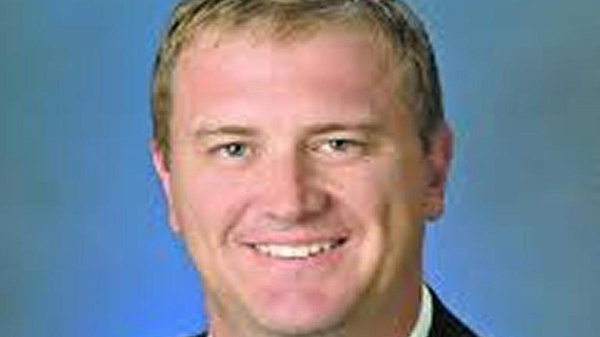 Sen. Eric Schmitt wants to speed Missouri down the road to Kansas-style tax cuts.