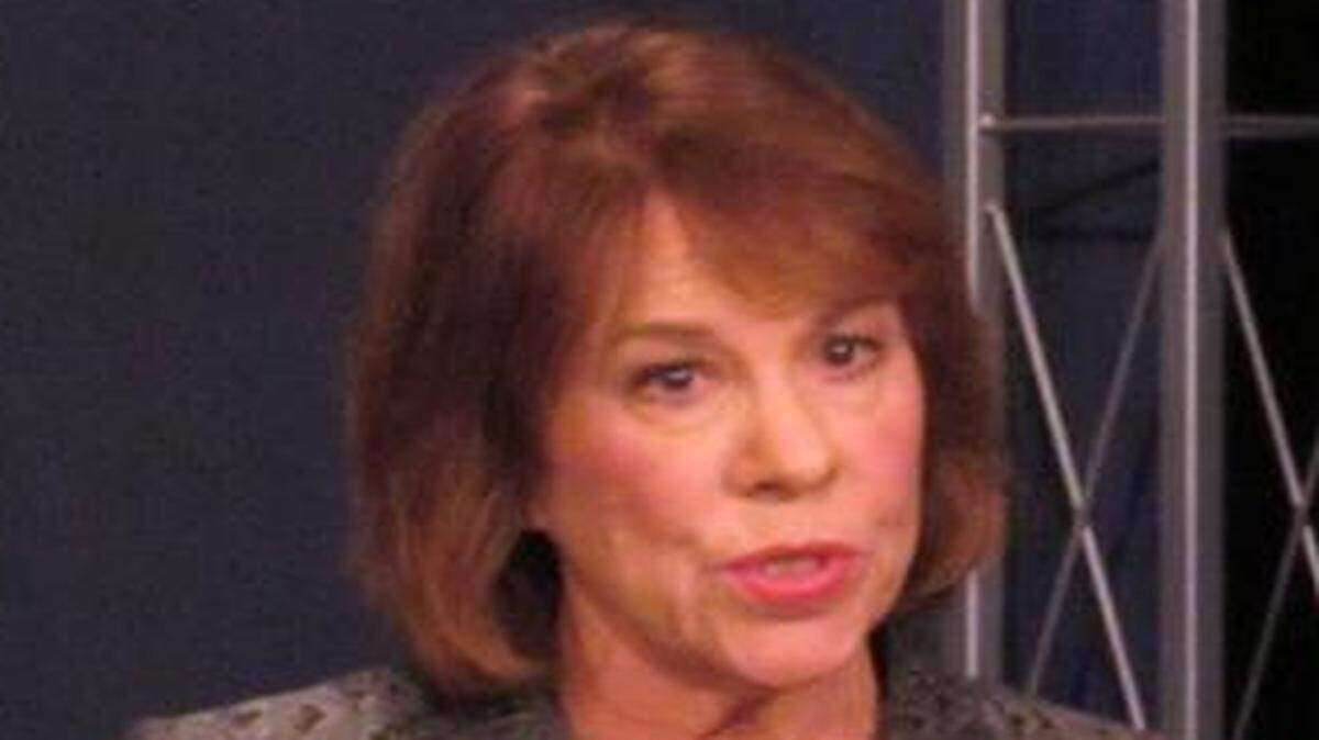 
Can Jean Schodorf, the Democratic candidate for Kansas secretary of state, defeat incumbent Kris Kobach?
