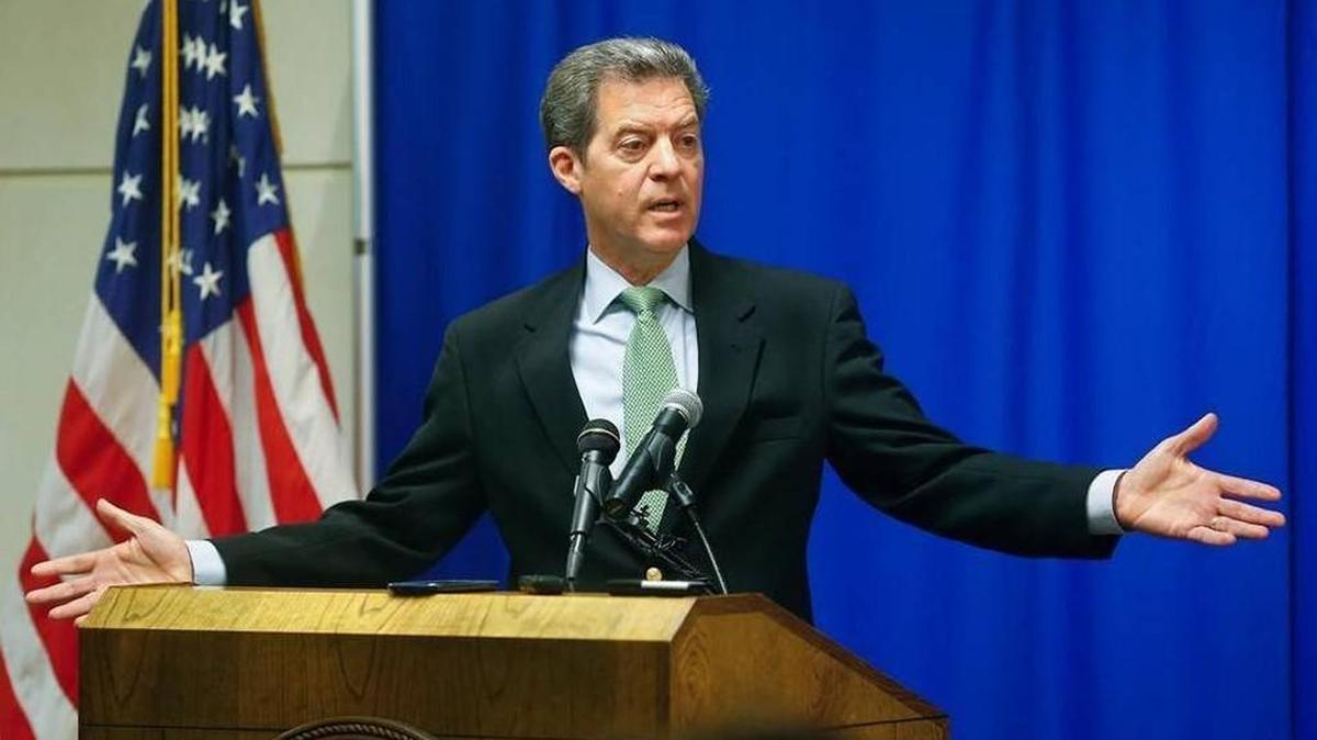 Pressure is increasing on Kansas Gov. Sam Brownback to call a special session of the Legislature to deal with the school funding crisis.