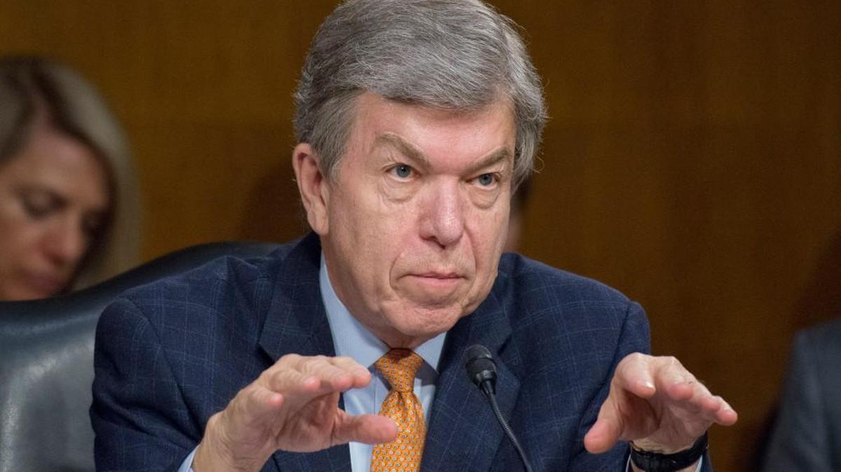 Janis Deveney recounted an airport encounter with a “very respectful” Sen. Roy Blunt.