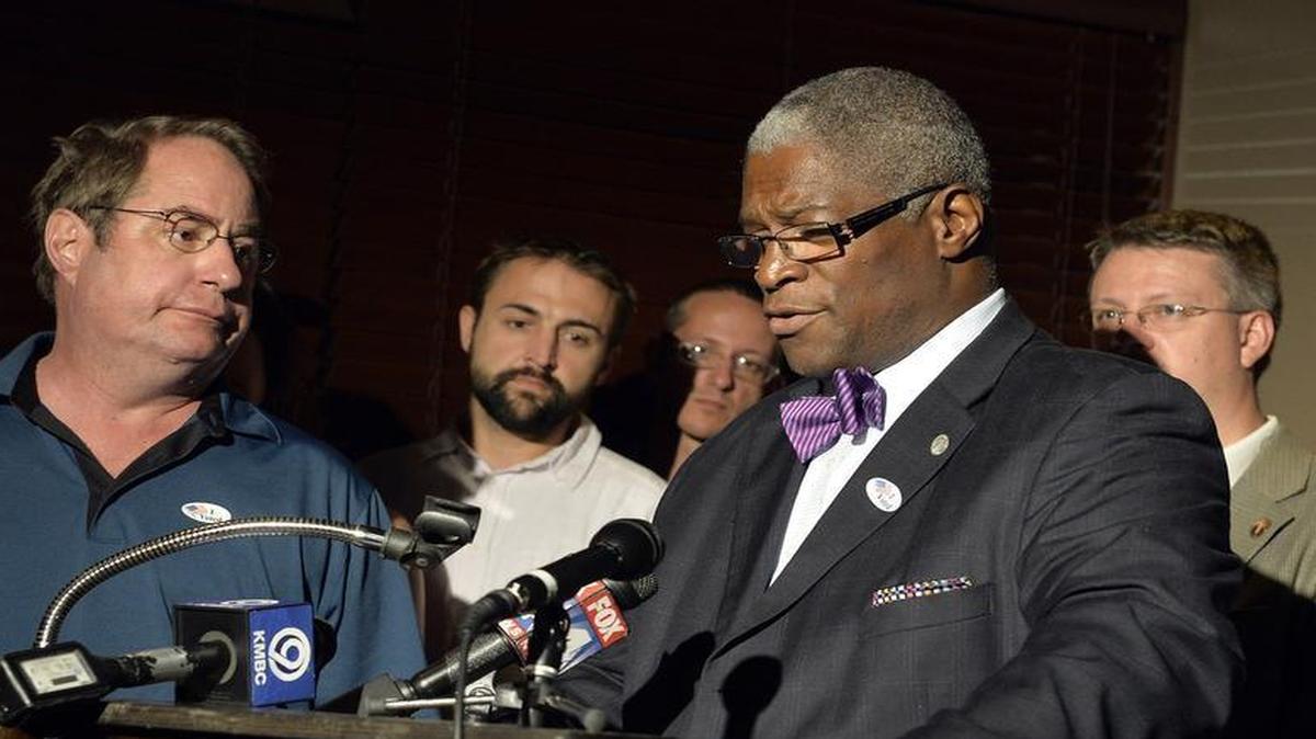 
Kansas City voters have good reasons to re-elect City Council member Jim Glover (left) and Mayor Sly James on June 23. Both will help push a positive agenda for the city.
